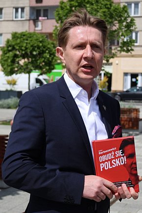 Artur Bartoszewicz spotkał się z mieszkańcami-22072