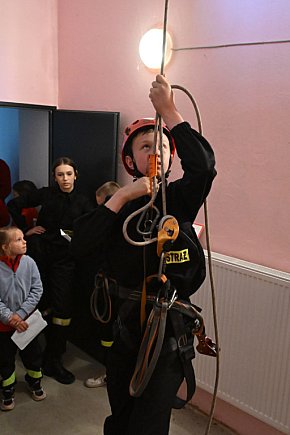 Wielkie manewry młodych strażaków-22131