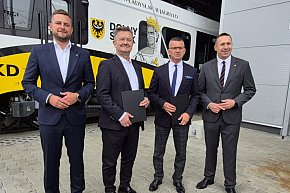 Koleje Dolnośląskie kupują kolejne Elfy-22467