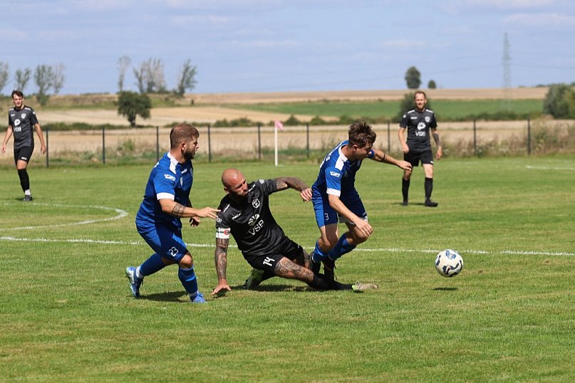 Zryw Kłębanowice  pokonał Konfeks Legnica