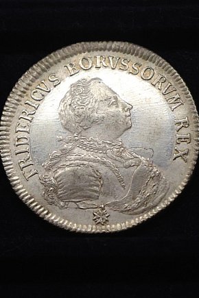 Najstarsza kapsuła czasu odkryta w Legnicy-22646