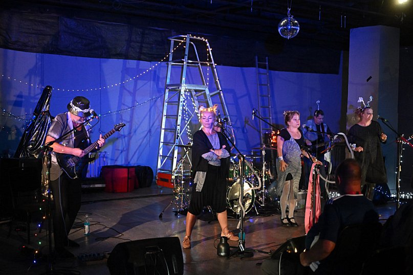 Podwójne Dno na Scenie na Piekarach