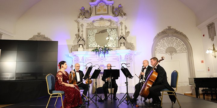 Filharmonia w Królewskiej – Od Bacha do Beatlesów-100329