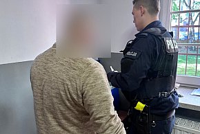 Staranował bariery i próbował zwiać. Miał 2 promile-108227