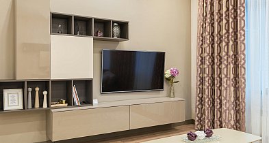 Jakie są zalety mebli drewnianych?-108518