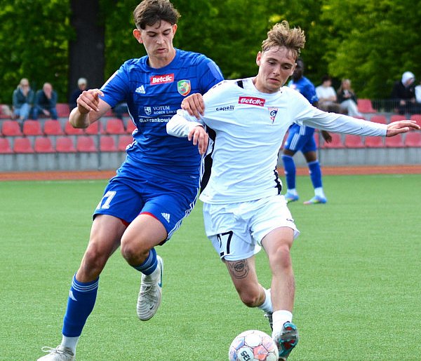 Rezerwy Miedzi lepsze od rezerw Górnika Zabrze-108609