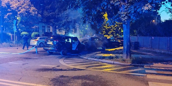 Czy w Legnicy działa podpalacz? Kolejne auta spłonęły dzisiejszej nocy