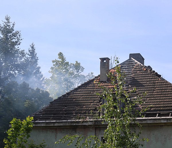 Znów płonie pojarowski szpital w Lasku Złotoryjskim-108741