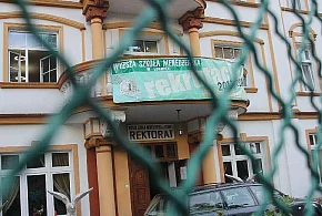 Afera Collegium Humanum zahacza o Legnicę - 108777