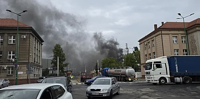 Pożar w Hucie Miedzi Legnica. Na miejscu pracują strażacy-108836