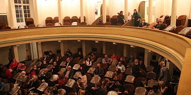 Remont w legnickim teatrze. Odnowią sufit, ściany i złocony żyrandol-109009