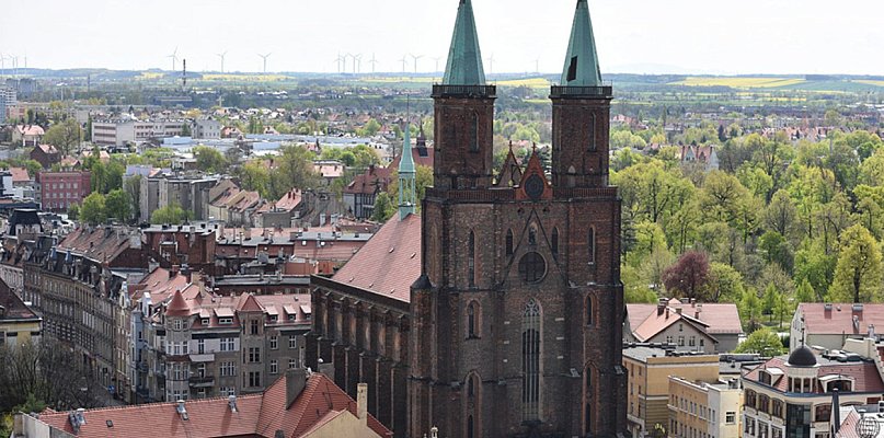 Uwaga! Wejście do Kościoła Marii Panny tylko od strony Biskupiej - 109164