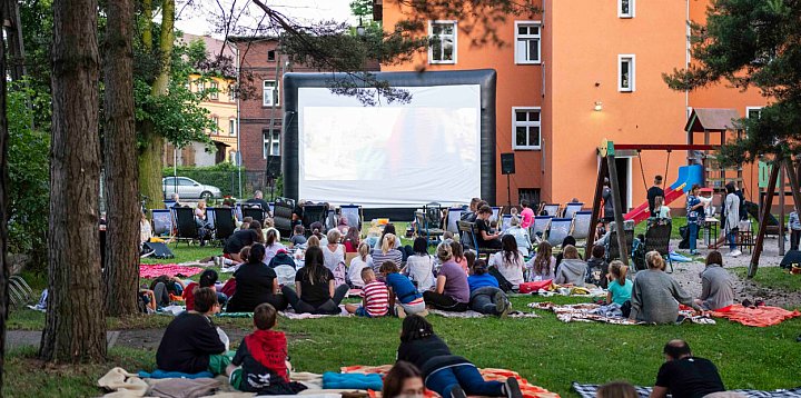 GOKiS Miłkowice: Letnie kino pod chmurką powraca -109424