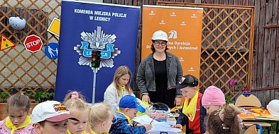 W Niedźwiedzicach o bezpieczeństwie z uśmiechem i powagą-109553