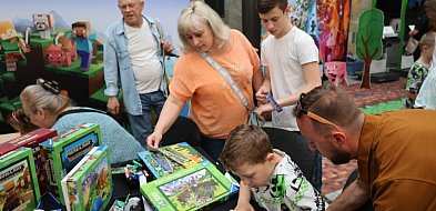 Galeria Piastów dla dzieci zamieniła się w świat Minecrafta-109585