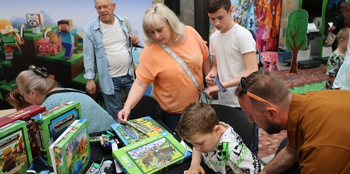 Galeria Piastów zamieniła sięw świat Minecrafta-109585