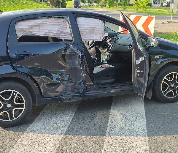 Nie ustąpiła pierwszeństwa, zderzyła się z autobusem-109615