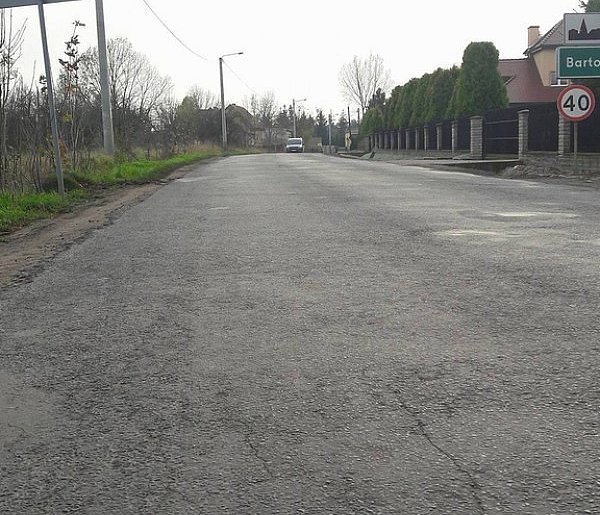 Nowa droga i lepsza sieć wodna. Ruszył remont w Bartoszowie-109668