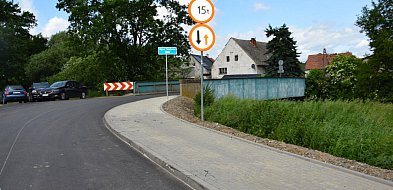 Ponad kilometr chodnika i nowa droga. W Winnicy bezpieczniej i wygodniej-109828