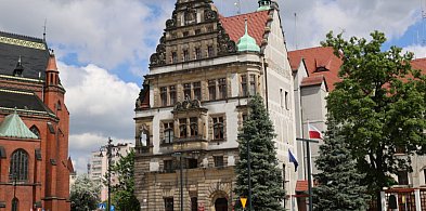 Legnica znów „Gminą na 5!”.  Wysokie wyróżnienie SGH dla miasta-109877