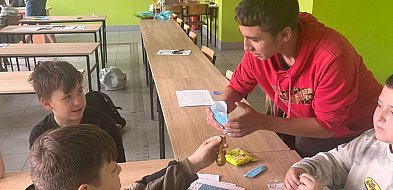Chemia na wesoło i na poważnie w legnickiej samochodówce-109915