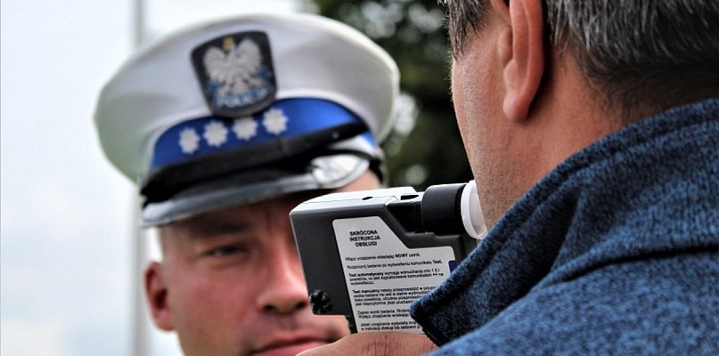 Uderzył w audi i forda. Miał 0,7 promila, nie miał prawa jazdy - 109912