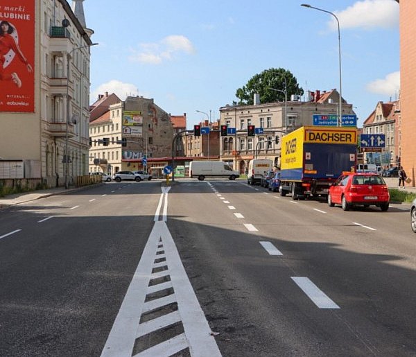 Ulica Piastowska już po remoncie-110177