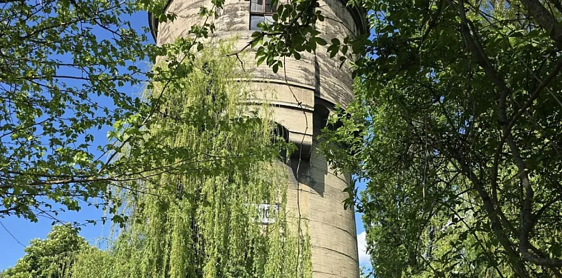 Wpadaj pod Wieżę Ciśnień. Będzie bajka, potańcówka i sąsiedzki klimat - 110308