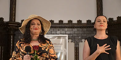 "Piosenki z kapelusza" – muzyczny wieczór w bibliotece-110339