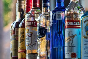 Piwo i wódka znikną ze stacji paliw? Ten pomysł znów jest na stole-110554