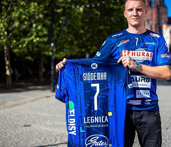 Piotr Śliwiński nowym zawodnikiem Siódemki Miedź Legnica-110896