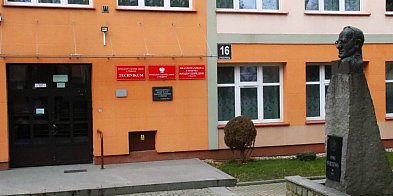 Wyniki matur w Powiatowym Zespole Szkół w Chojnowie – 2025-111085