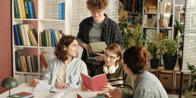 Jak polubić literaturę przed maturą z polskiego?-111779