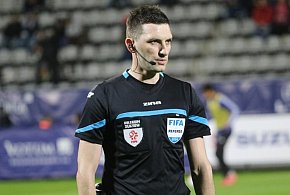 Damian Kos poprowadzi mecz Miedzi z Pogonią Grodzisk Mazowiecki-112173