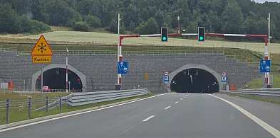 Najdłuższy tunel drogowy w Polsce ma rok. Zobacz, co się wydarzyło na S3-112240