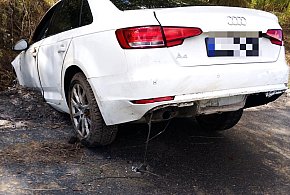 Audi A4 w rowie na obwodnicy Legnicy. Kierowca ukarany mandatem-112427