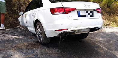 Audi A4 w rowie na obwodnicy Legnicy. Kierowca ukarany mandatem-112427