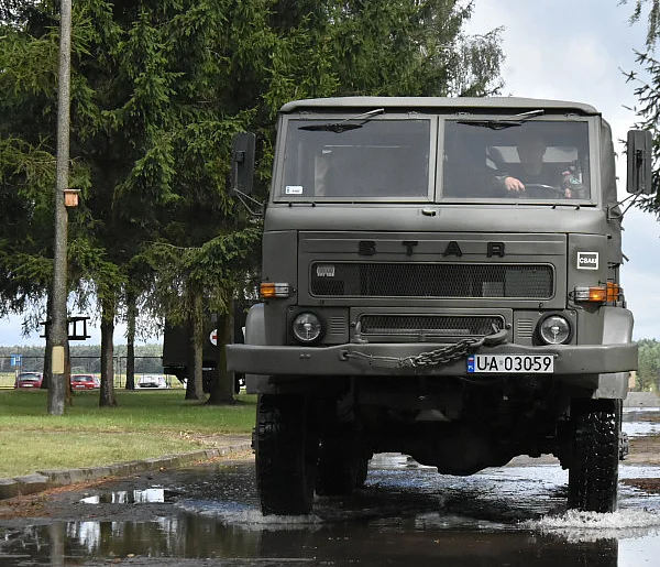 Kolumny wojskowe wyjadą na ulice. Wojsko zapowiada wielkie manewry-113044