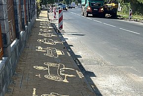 Ogrodzenie jakiego jeszcze nie było. Bemax Oldtimer Garage zaskakuje-113253