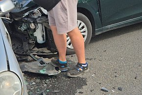 Kolizja na Koskowickiej i Sikorskiego. Kobieta trafiła do szpitala-113267