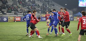 Miedź rozgromiła GKS Tychy! Trzy bramki Stanclika