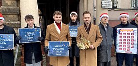 Rózga dla posła i lista obietnic bez pokrycia