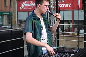 Trwa Klubowa Legnica w centrum miasta-22703