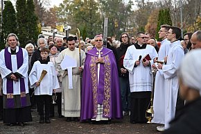 Nabożeństwa na Cmentarzu Komunalnym-23218