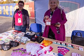 Różowe miasteczko na stadionie! - 115638