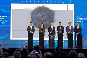 Nadchodzi nowa era Mercedesa w Jaworze. Fabryka dostawczaków coraz bliżej-117197