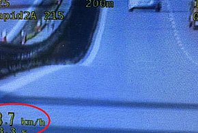 Szaleńczy rajd BMW zakończony mandatem. Grupa Speed nie miała litości-117416