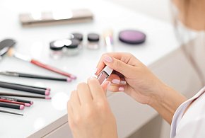 Nie używaj tych kosmetyków. GIS ostrzega przed produktami-118445