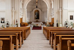 Miliony na Kościół w 2026 roku. Państwo co roku dokłada do duchownych-120289