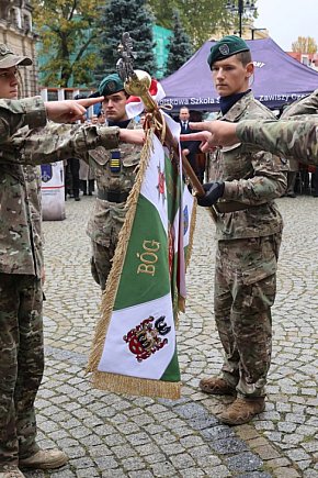 Uroczyste ślubowanie nowych kadetów w Legnicy-23019